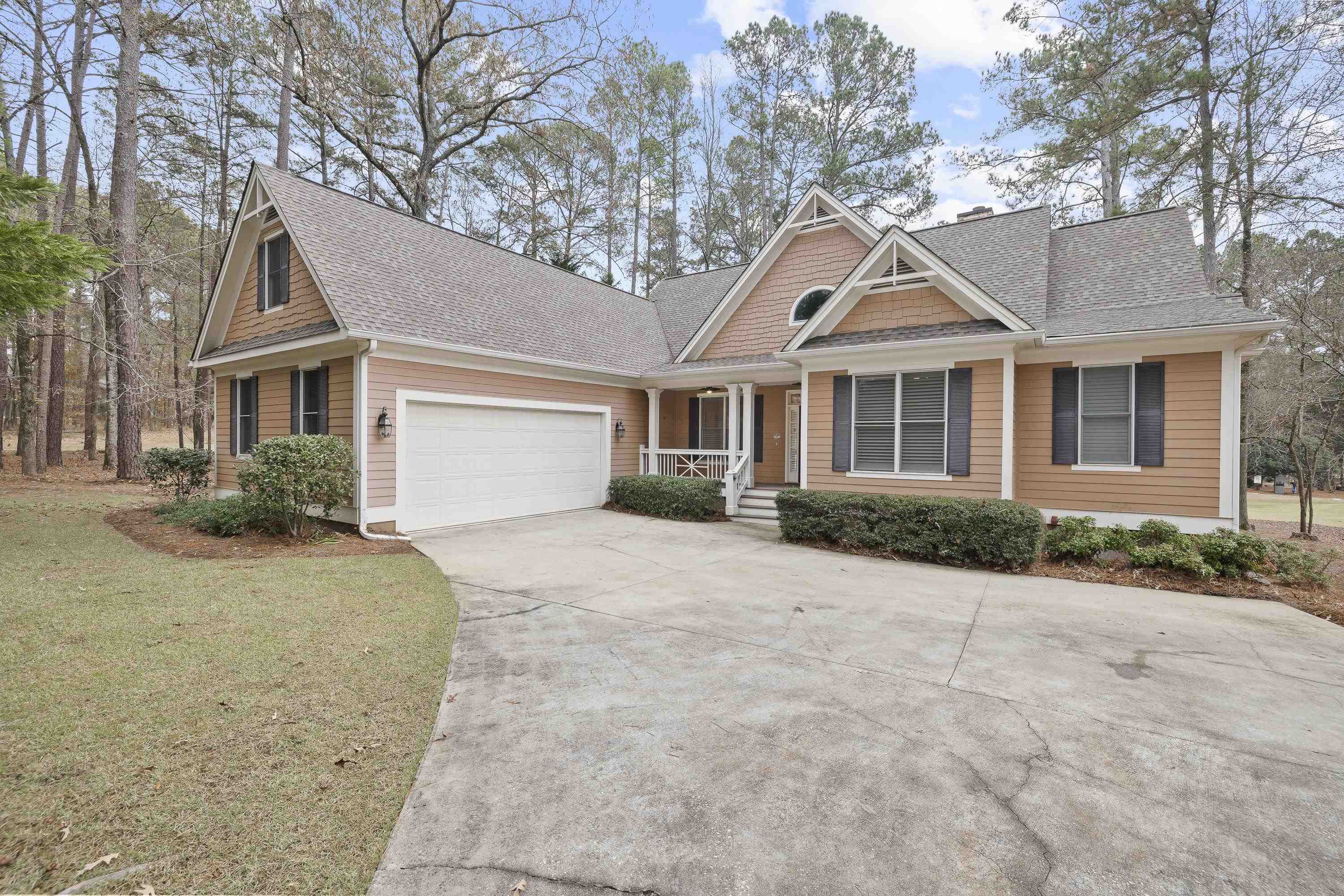 listing main picture