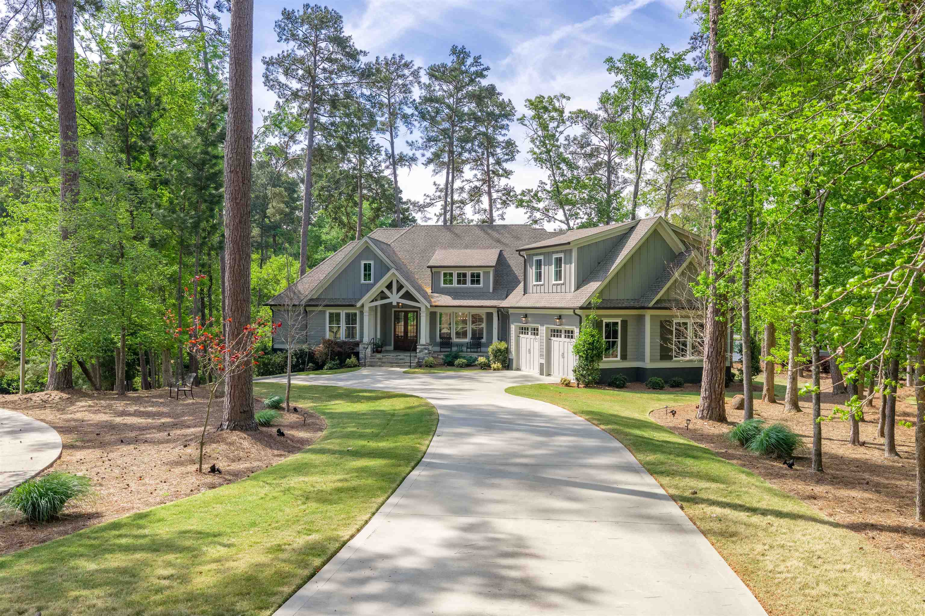 listing main picture