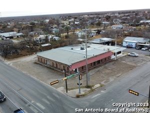 listing main picture