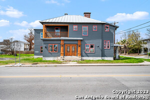 listing main picture