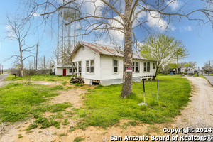 listing main picture