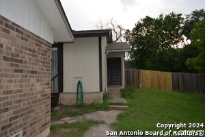 listing main picture
