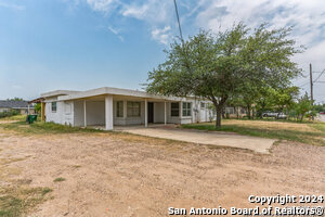 listing main picture