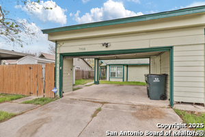 listing main picture