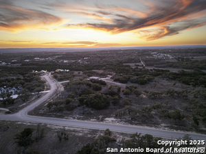 listing main picture