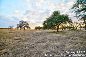 listing main picture