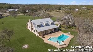 listing main picture