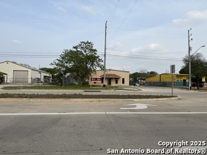 listing main picture