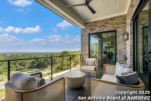 listing main picture