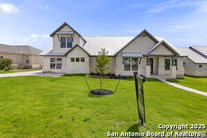 listing main picture