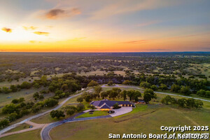 listing main picture