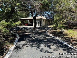 listing main picture