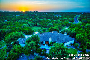 listing main picture