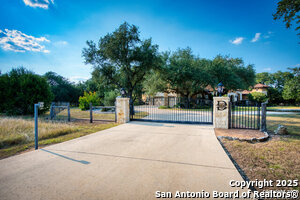 listing main picture