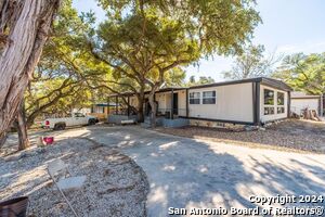 listing main picture