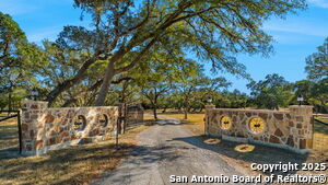 listing main picture