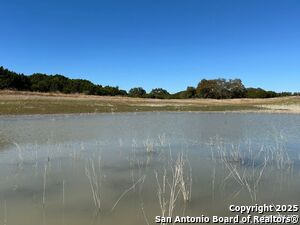 listing main picture