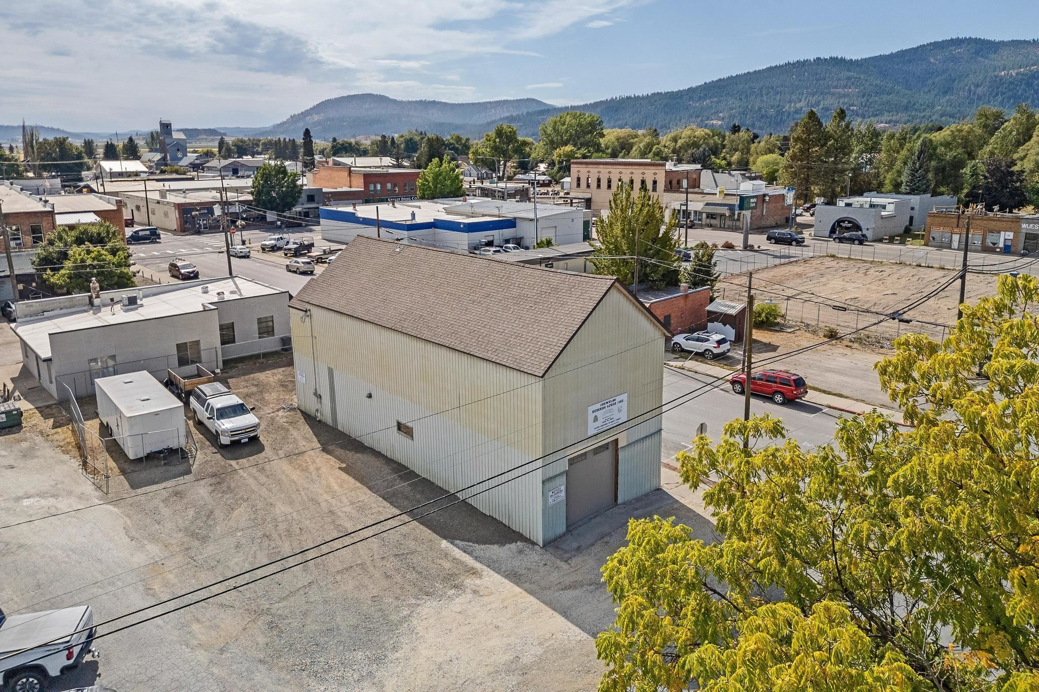 listing main picture