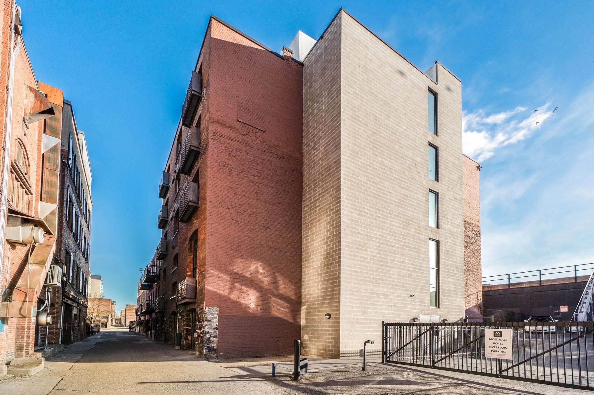 listing main picture