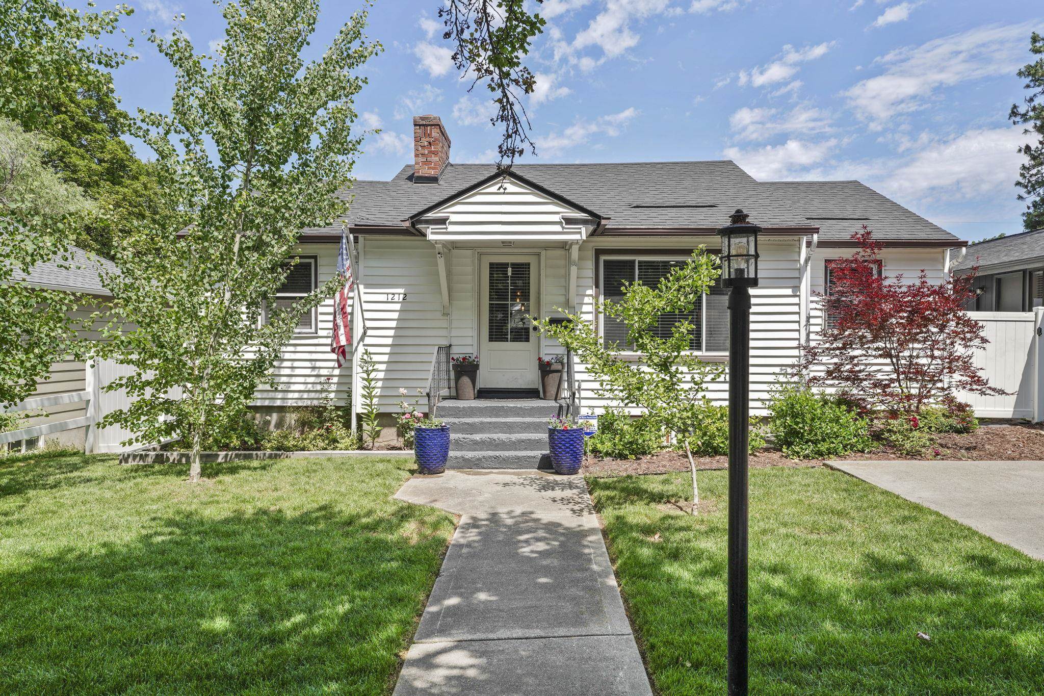 listing main picture