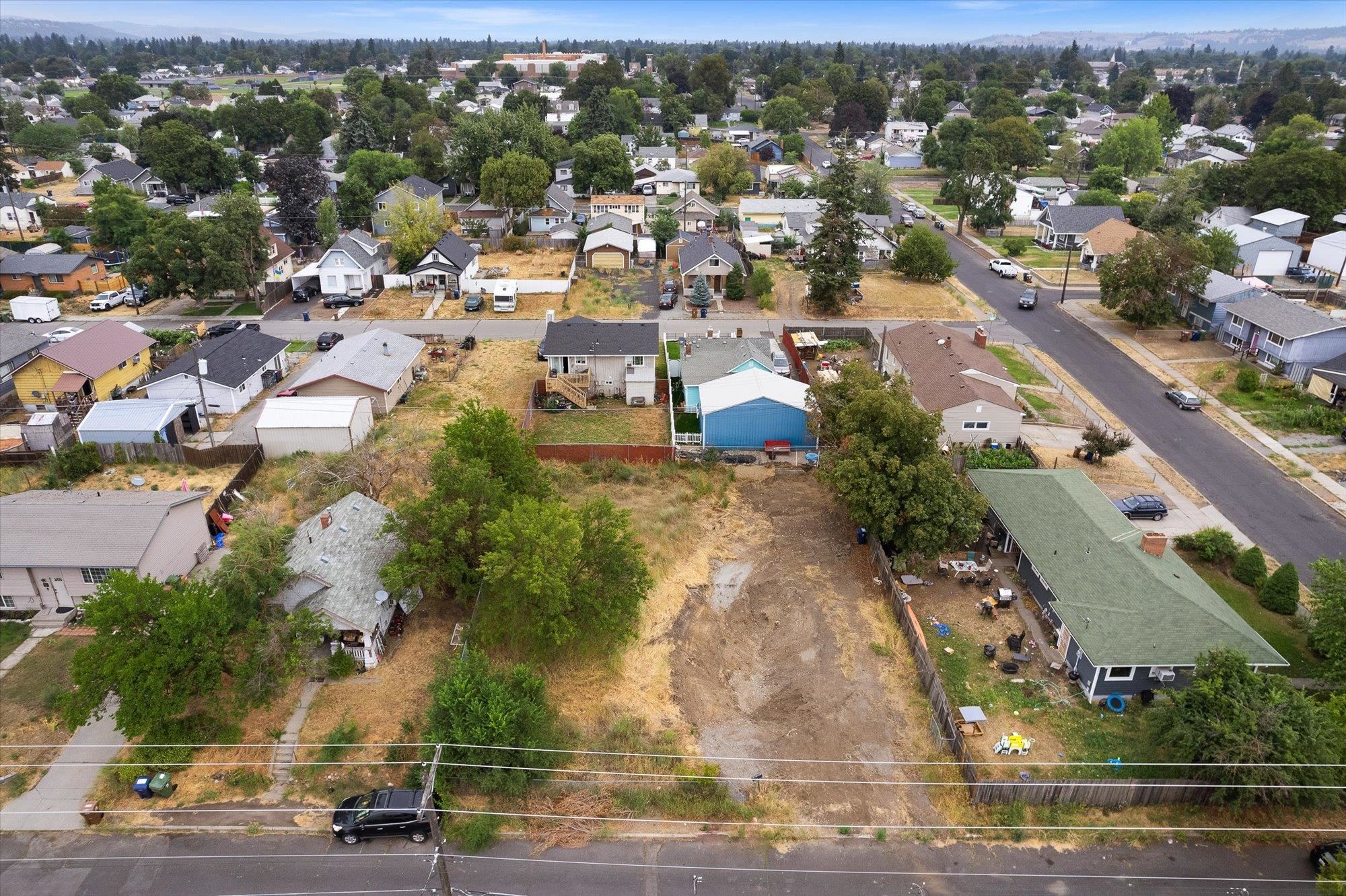 listing main picture