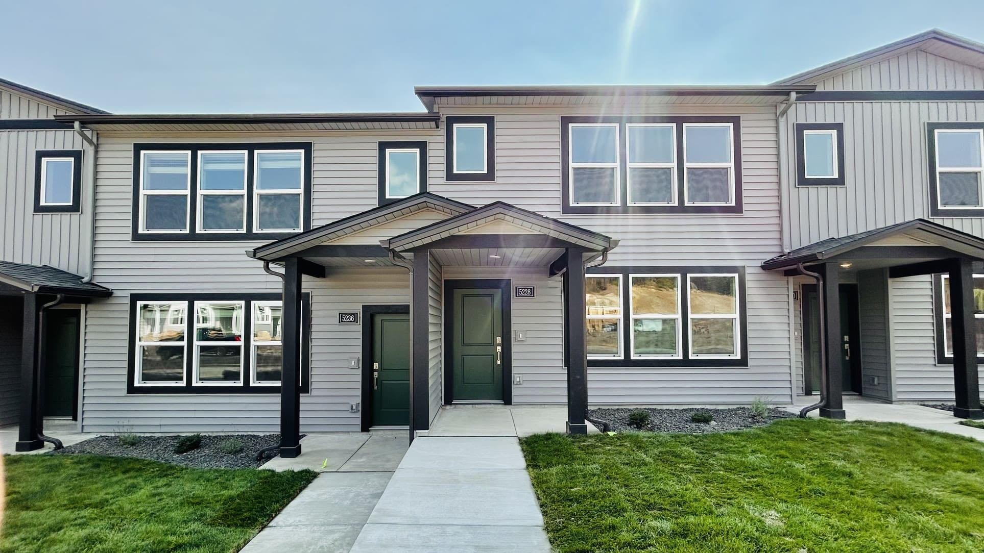 listing main picture