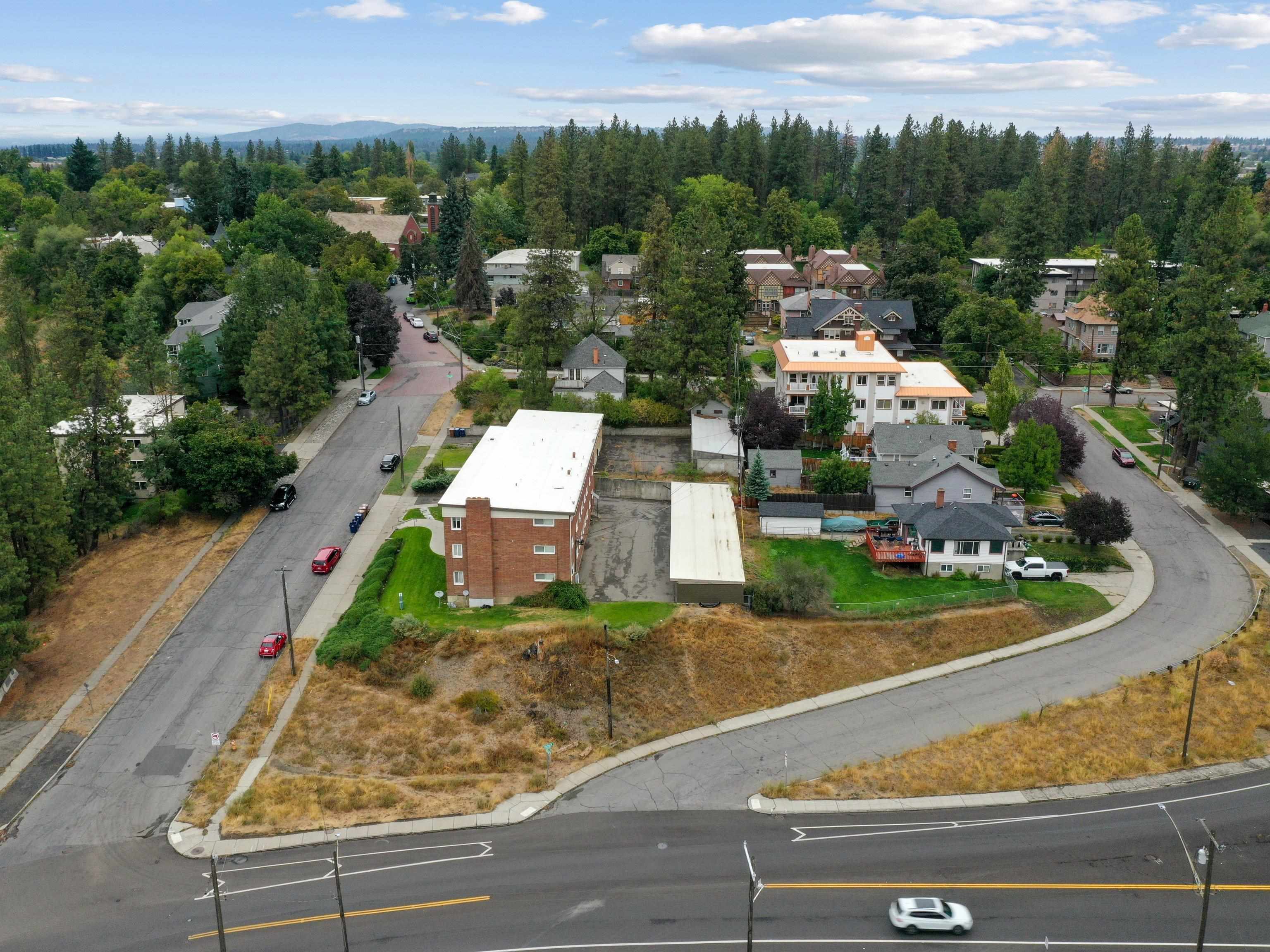 listing main picture