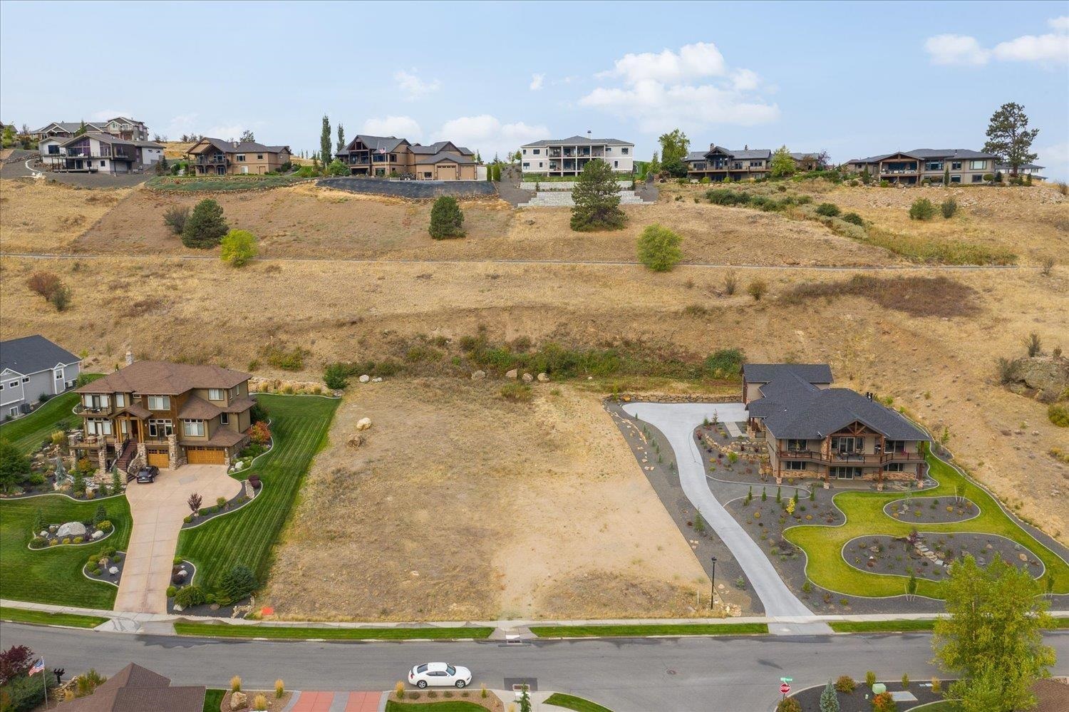 listing main picture