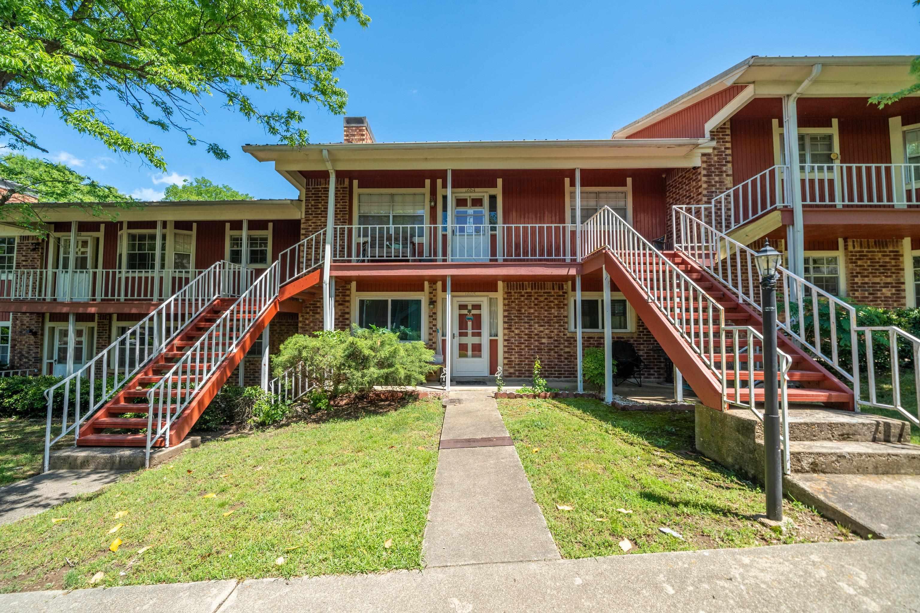 listing main picture