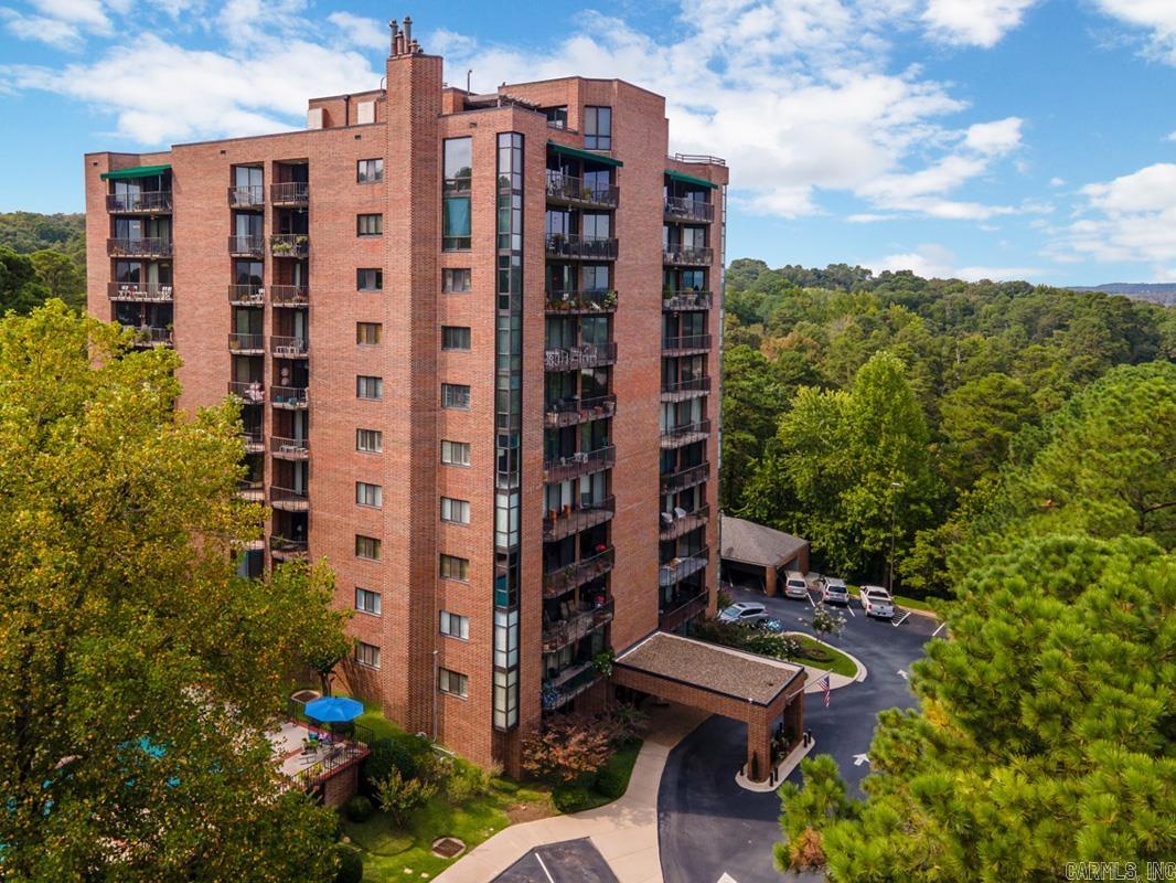 listing main picture