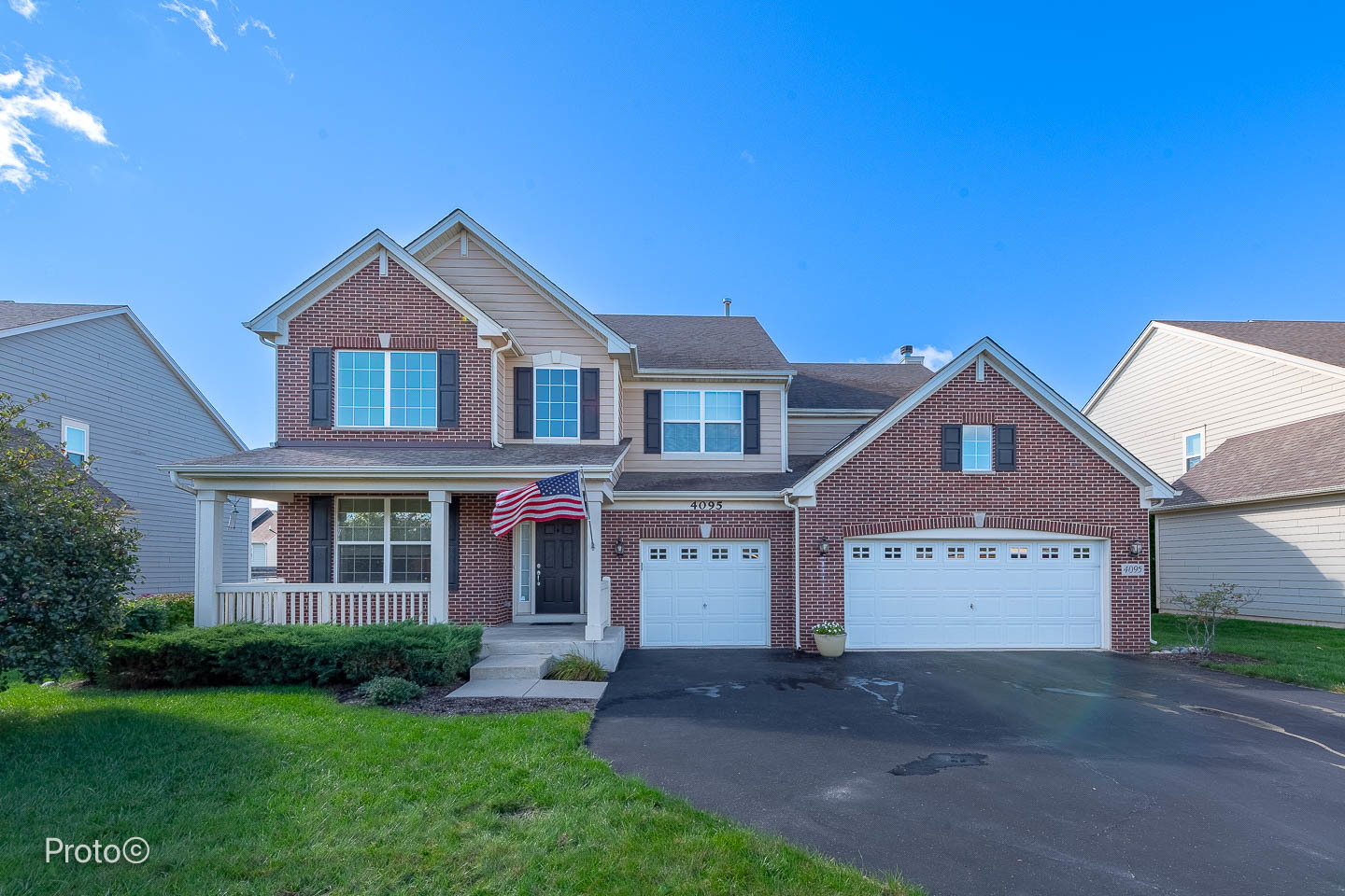 Oakbrook Terrace Homes for sale Real Estate in Oakbrook Terrace