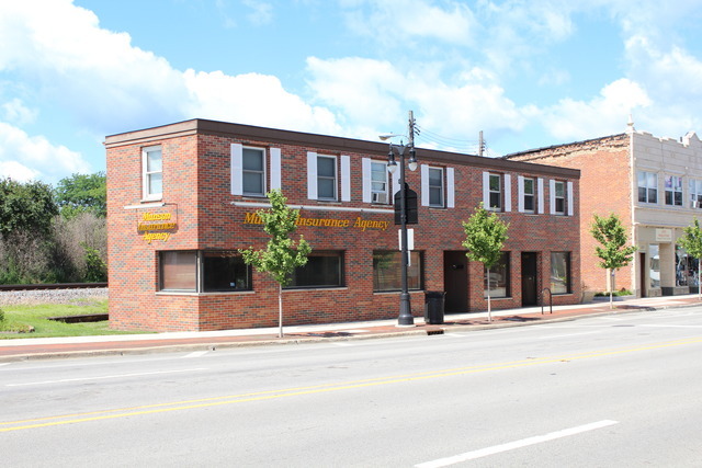 listing main picture