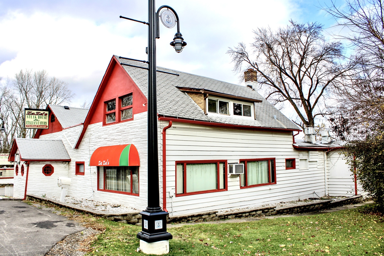 listing main picture