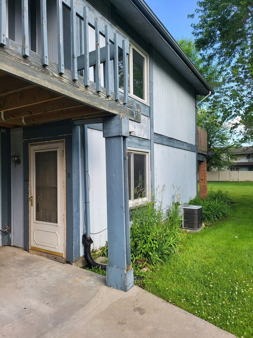 listing main picture