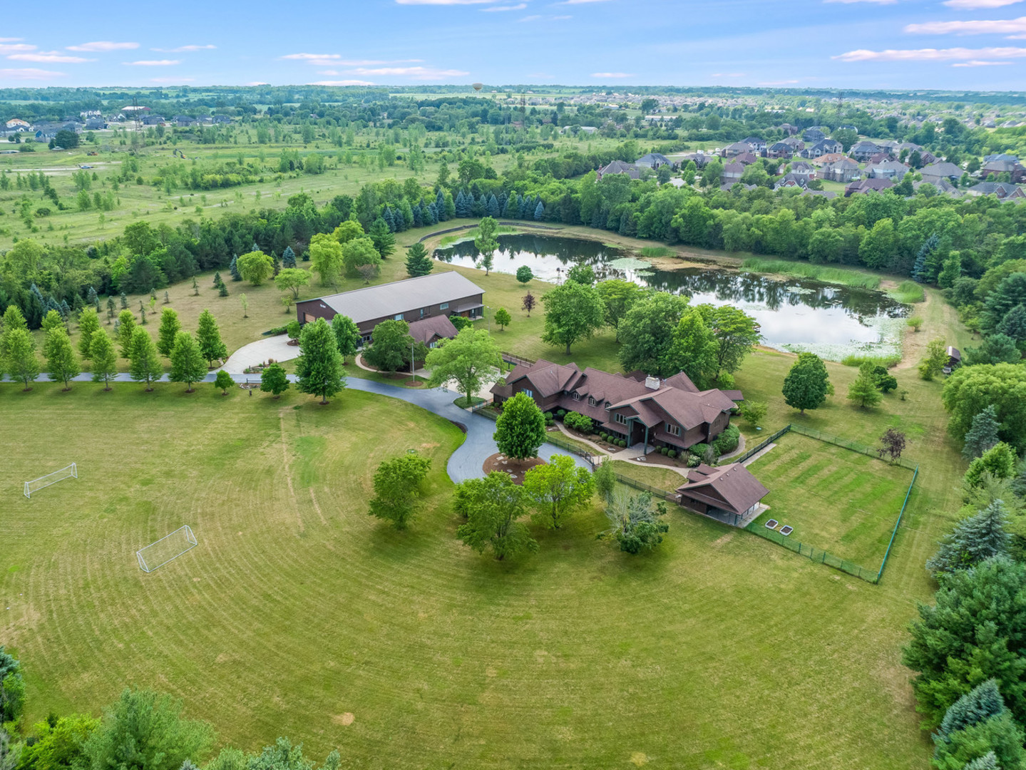 listing main picture