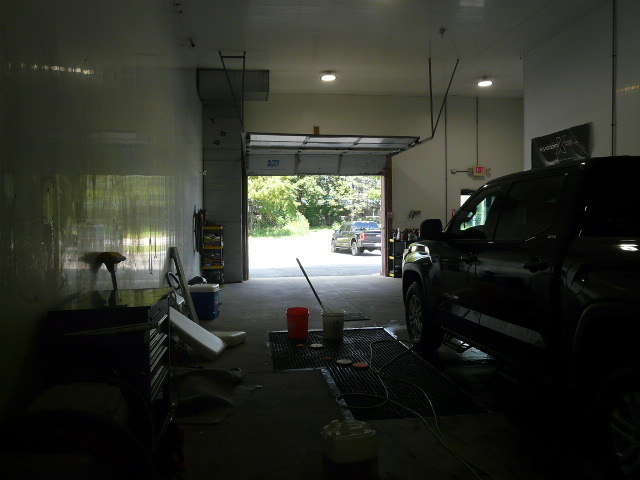 listing main picture