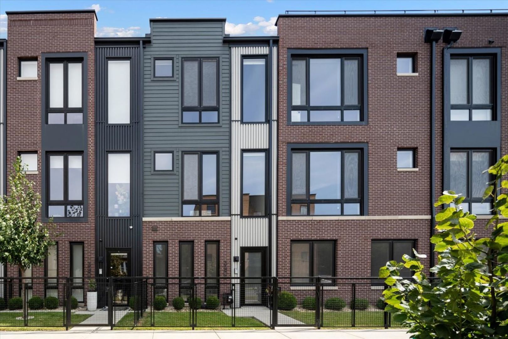 listing main picture