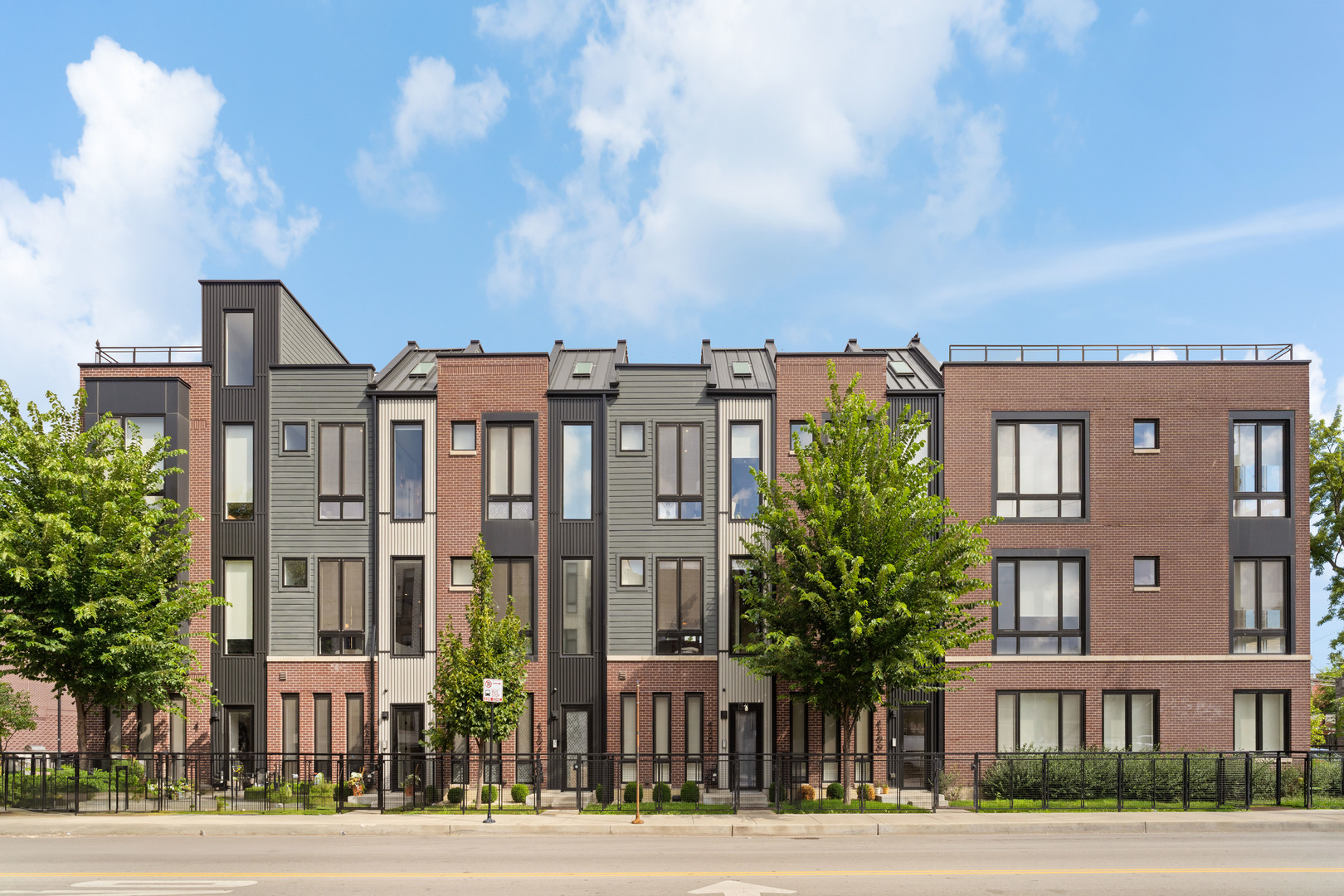 listing main picture