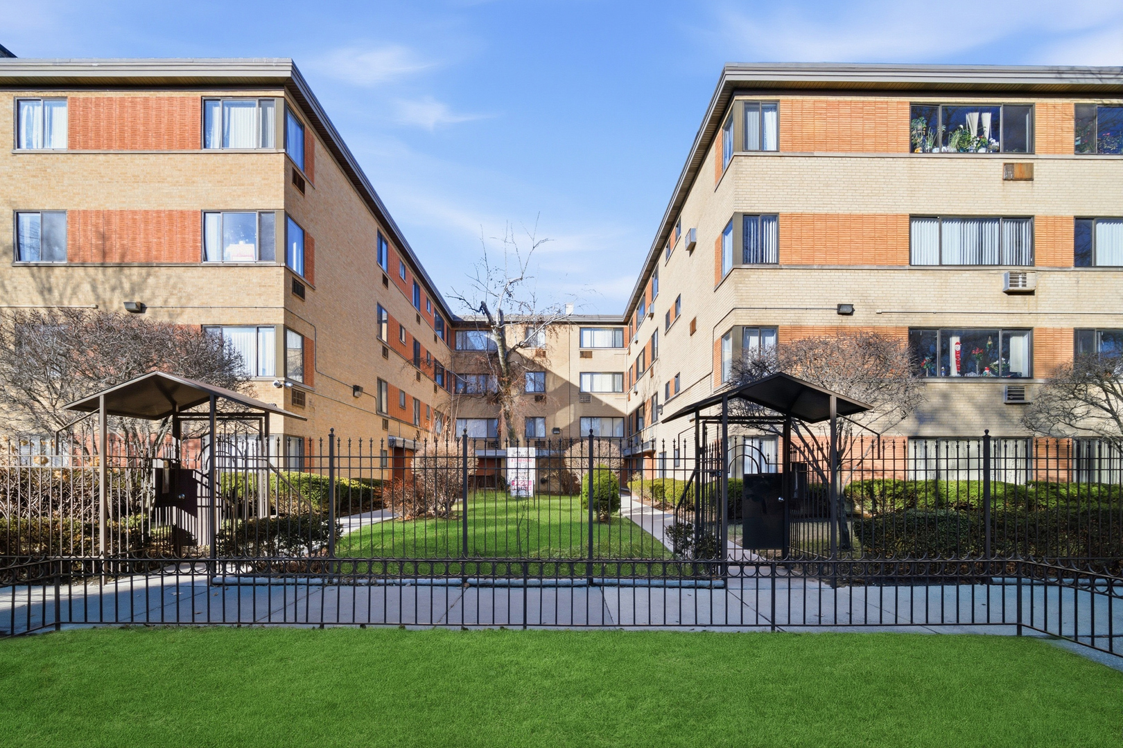 listing main picture