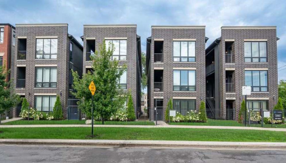 listing main picture