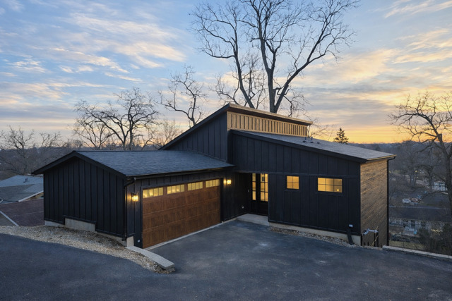 listing main picture