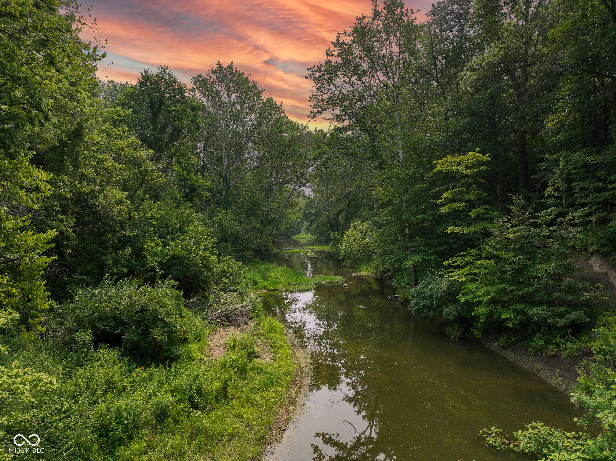 listing main picture