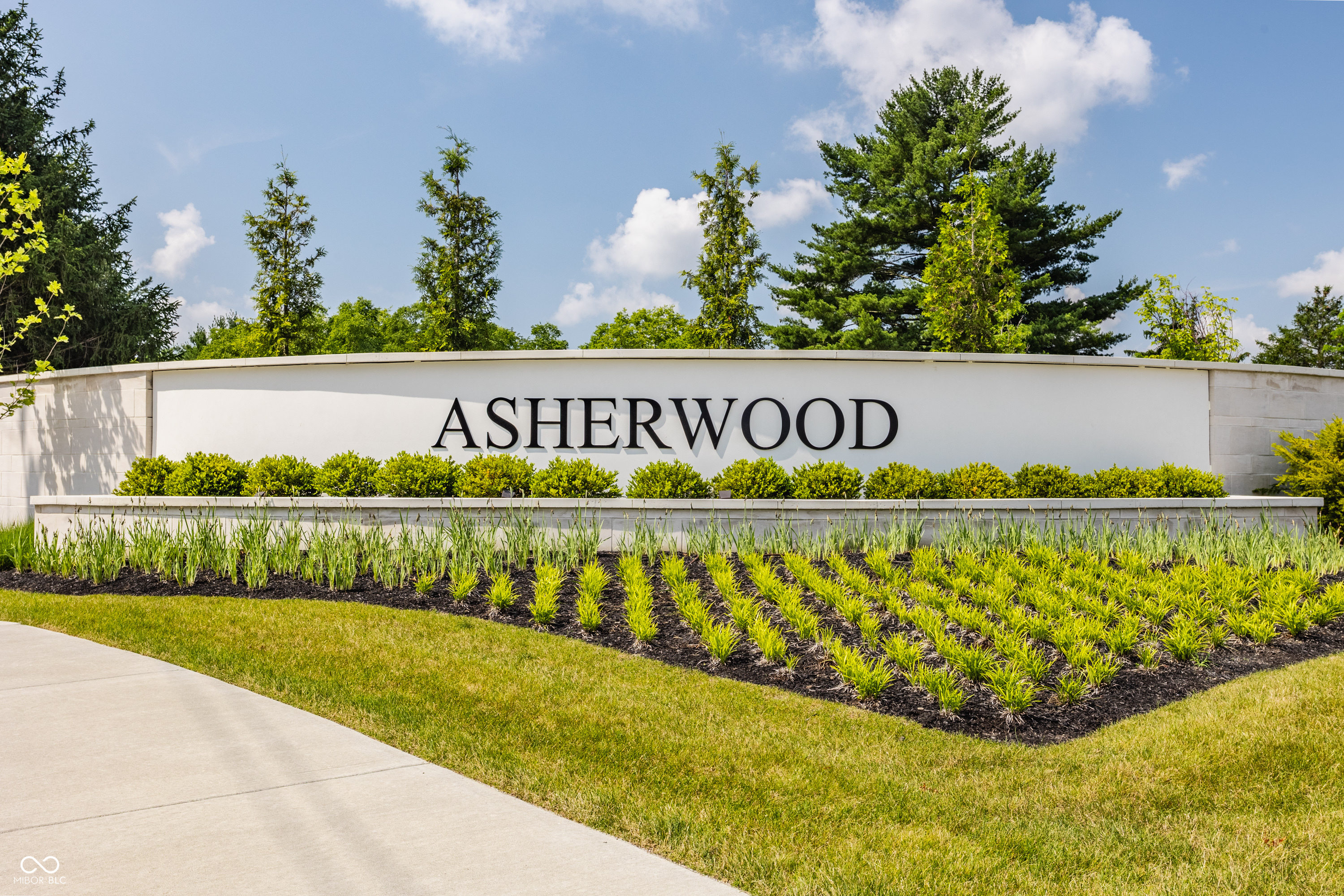 listing main picture