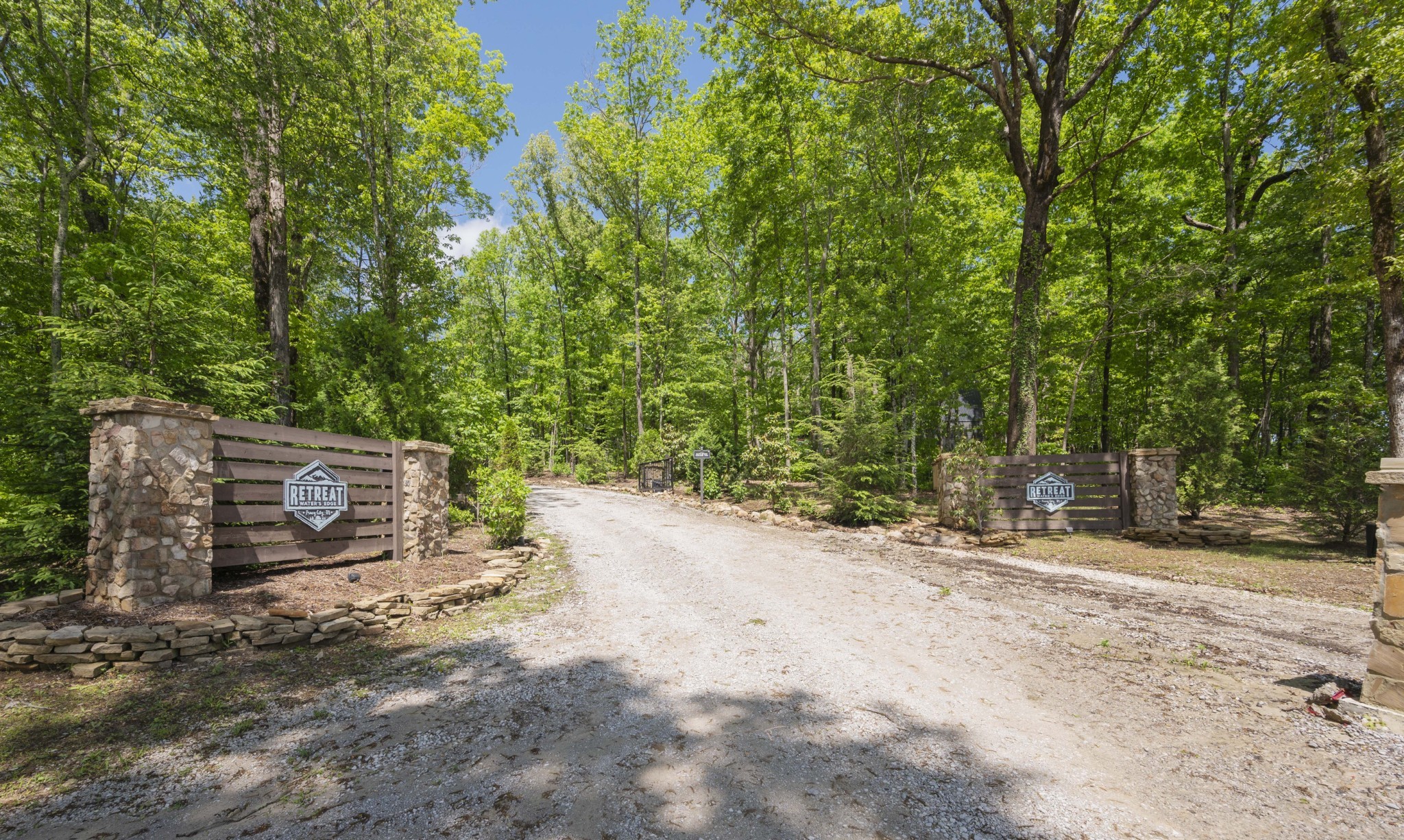 listing main picture