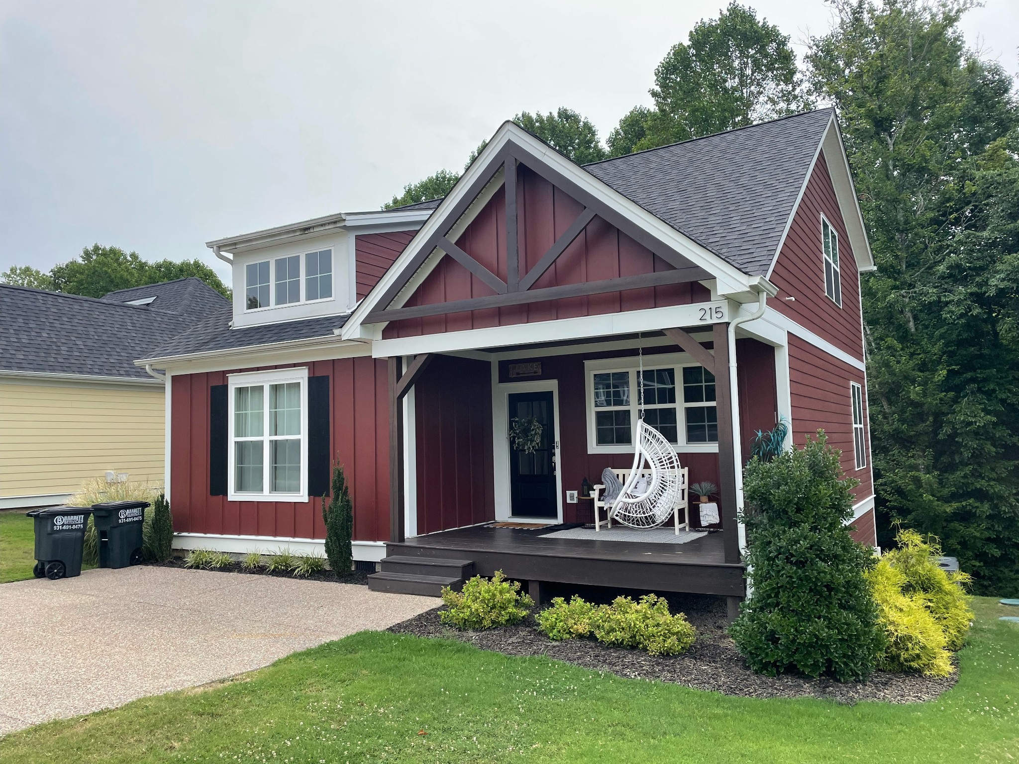 listing main picture