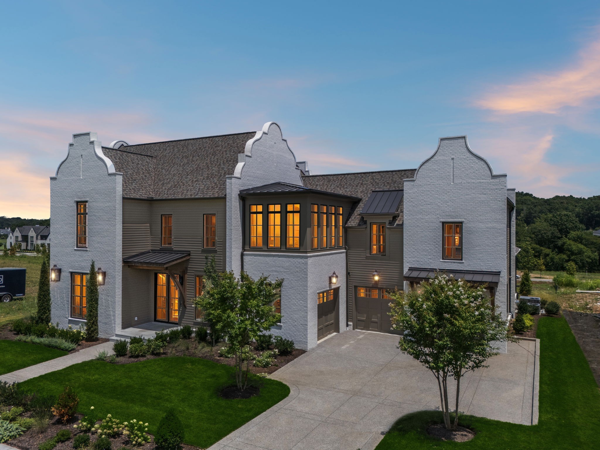 listing main picture