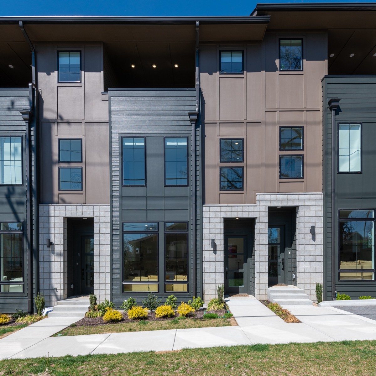 listing main picture