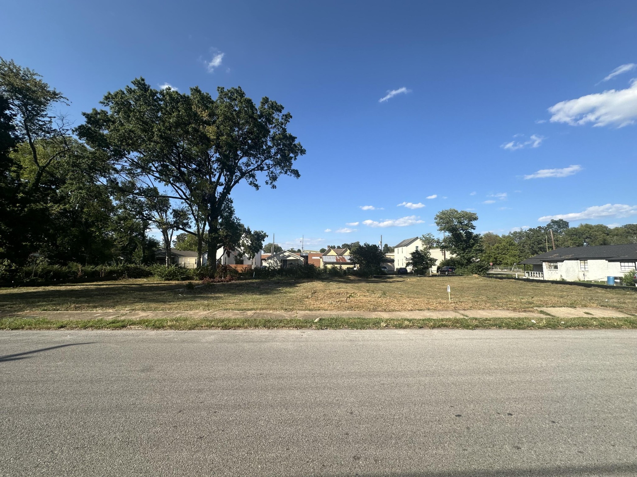 listing main picture