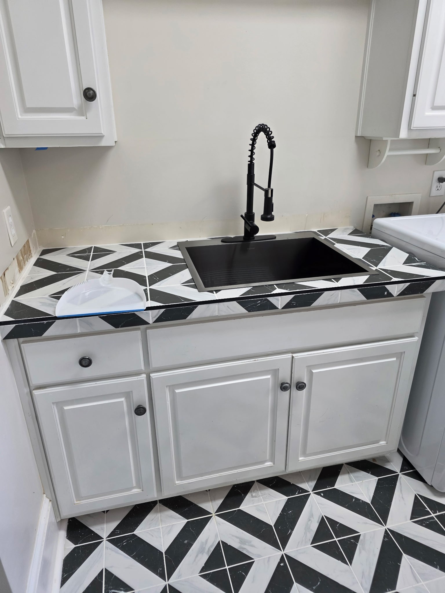 listing main picture