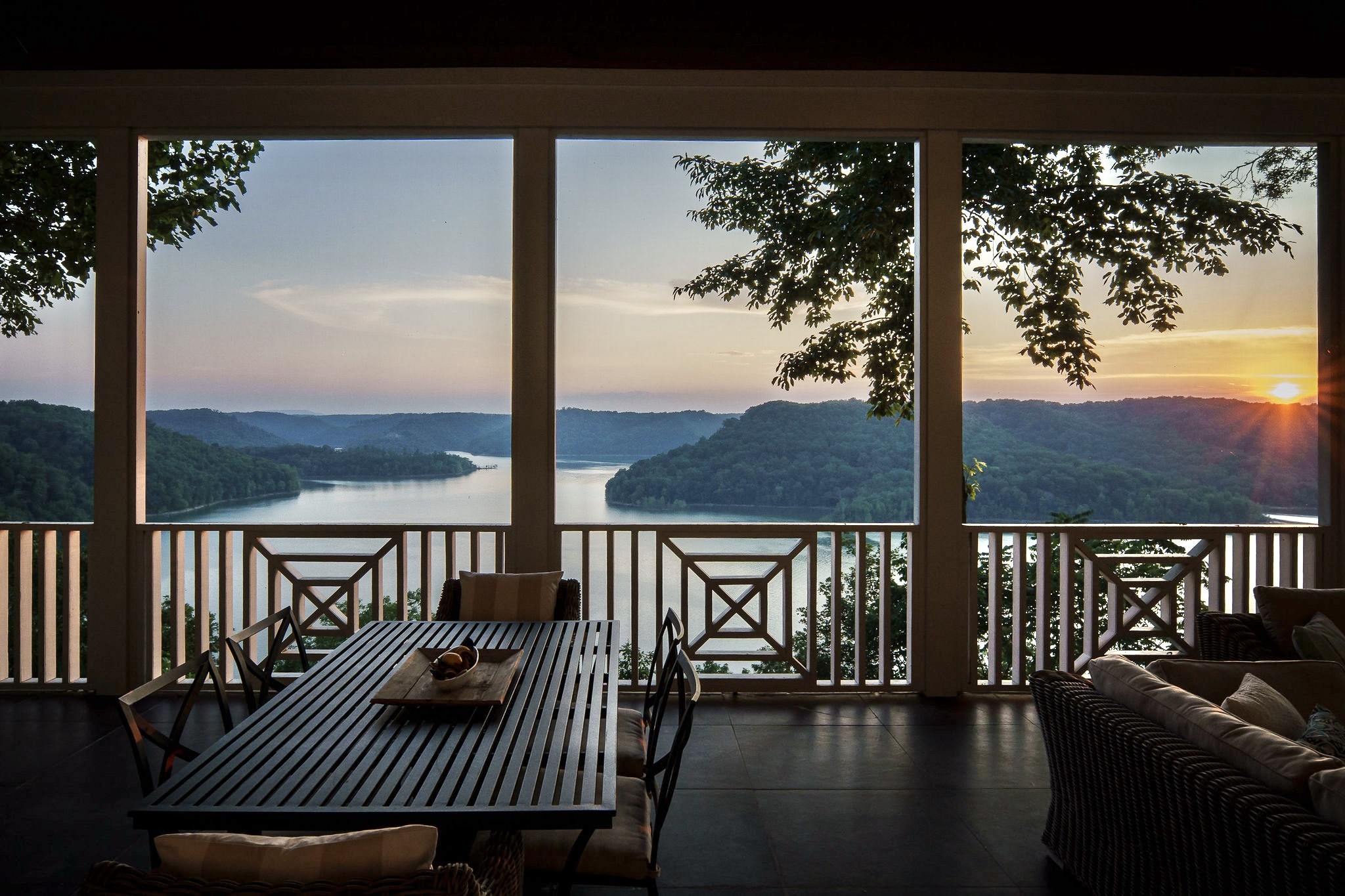 listing main picture